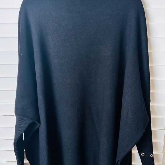 Chico’s Size 1 Grommet Detail Sweater Poncho - Picture 5 of 9